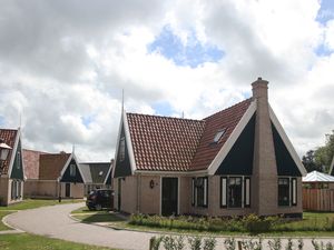 19352936-Villa-6-Hippolytushoef-300x225-1