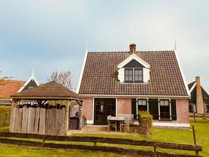 19352947-Villa-6-Hippolytushoef-300x225-1