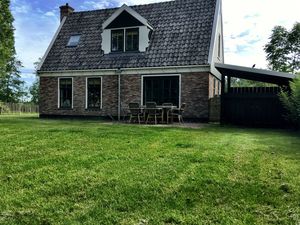 21798059-Villa-6-Hippolytushoef-300x225-0