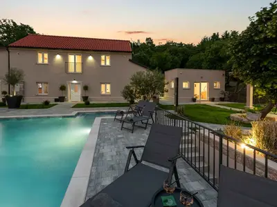 Villa für 10 Personen (220 m²) in Hreljin 3/10