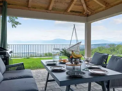 Villa für 10 Personen (220 m²) in Hreljin 5/10