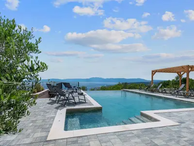 Villa für 10 Personen (220 m²) in Hreljin 9/10