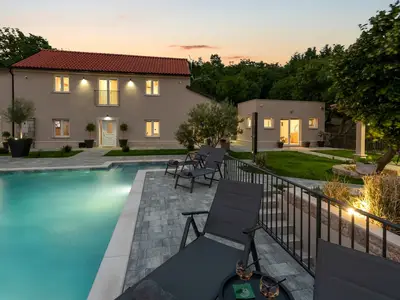 Villa für 10 Personen (220 m²) in Hreljin 2/10