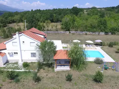 Villa für 8 Personen (90 m²) in Hrvace 10/10