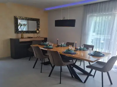 DiningRoom