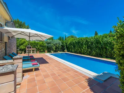 PoolOfHouse