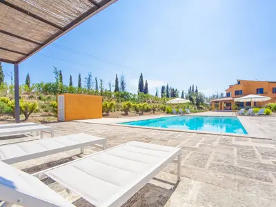 PoolOfHouse