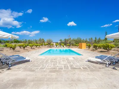 PoolOfHouse