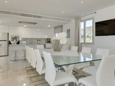 DiningRoom