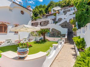 23706676-Villa-2-Ischia-300x225-3