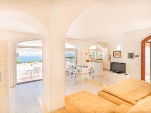 24045663-Villa-4-Ischia-300x225-3