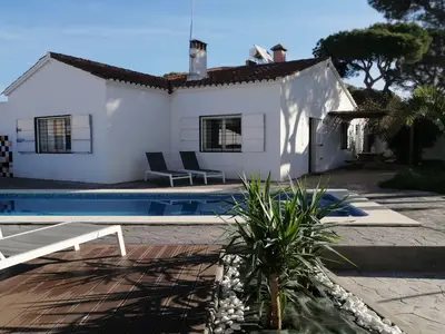 PoolOfHouse