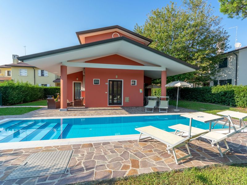 19350930-Villa-6-Isola Albarella-800x600-2