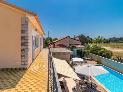 Villa für 8 Personen (220 m²) in Jadranovo 3/10