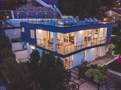 Villa für 8 Personen (230 m²) in Jadranovo 2/10