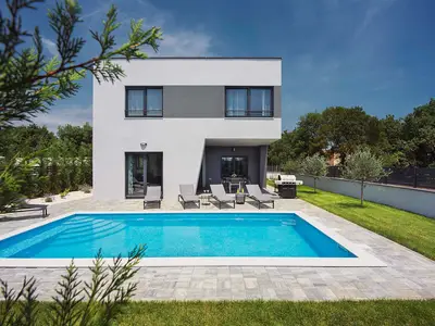 Villa für 8 Personen (258 m²) in Jadreski 1/10
