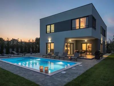 Villa für 8 Personen (258 m²) in Jadreski 8/10