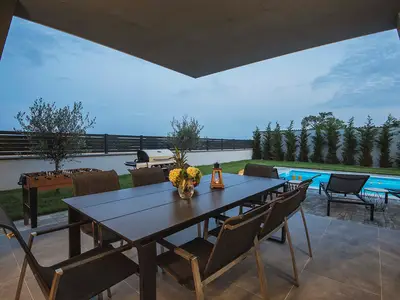 Villa für 8 Personen (258 m²) in Jadreski 10/10