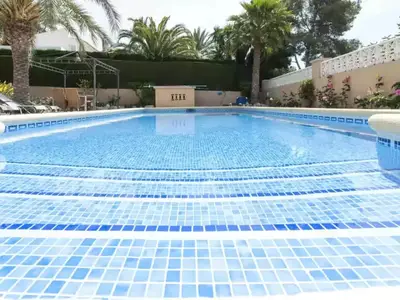 PoolOfHouse