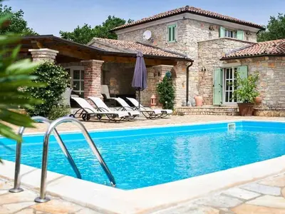 Villa für 8 Personen (264 m²) in Jehnići 7/10