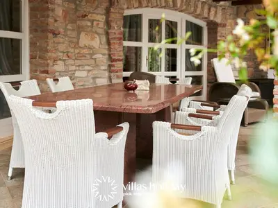Villa für 8 Personen (264 m²) in Jehnići 5/10