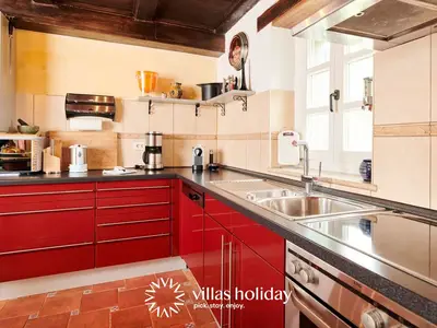 Villa für 8 Personen (264 m²) in Jehnići 9/10