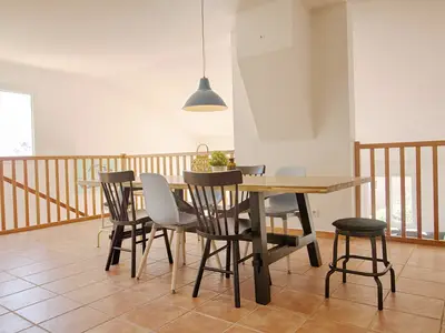 DiningRoom