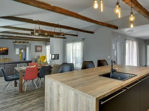 Villa für 10 Personen (212 m²) in Juršići