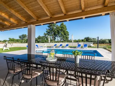 Villa für 8 Personen (215 m²) in Juršići 3/10