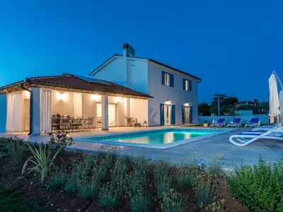 Villa für 8 Personen (215 m²) in Juršići 9/10