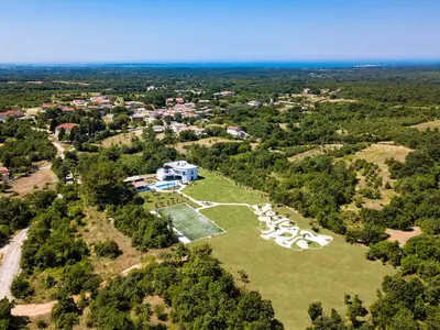 Villa für 14 Personen (500 m²) in Juršići 2/10