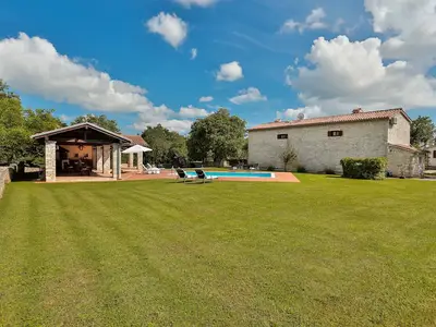 Villa für 6 Personen (130 m²) in Juršići 3/10