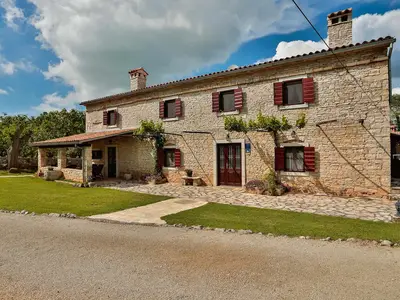 Villa für 6 Personen (130 m²) in Juršići 6/10