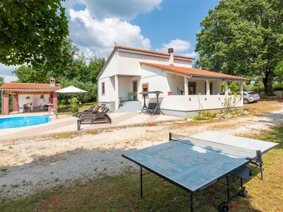 Villa für 5 Personen (90 m²) in Juršići 6/10