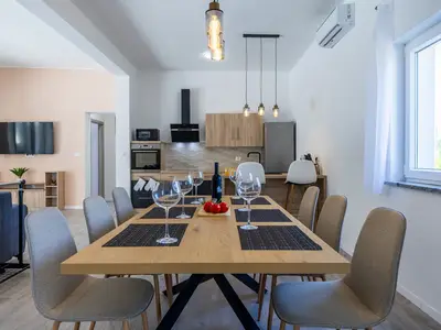 Villa für 8 Personen (200 m²) in Juršići 8/10