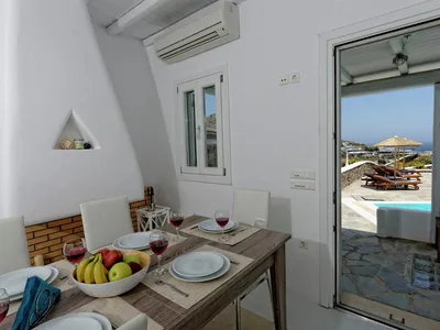 DiningRoom