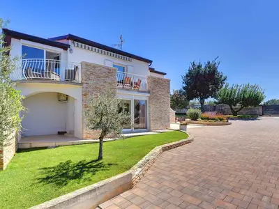 Villa für 8 Personen (250 m²) in Kanfanar 9/10