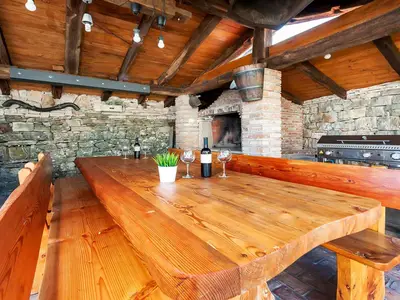 Villa für 8 Personen (320 m²) in Krmed 3/10