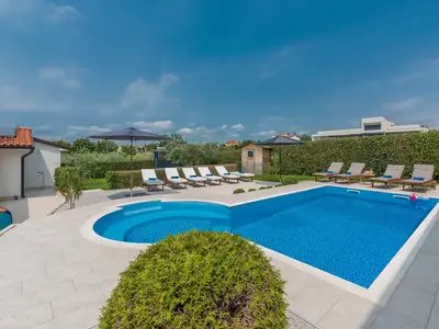 Villa für 8 Personen (260 m²) in Kanfanar 4/10