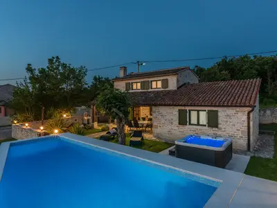 Villa für 6 Personen (100 m²) in Kanfanar 1/10