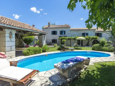 Villa für 8 Personen (244 m²) in Kanfanar 2/10