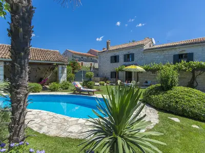 Villa für 8 Personen (244 m²) in Kanfanar 4/10
