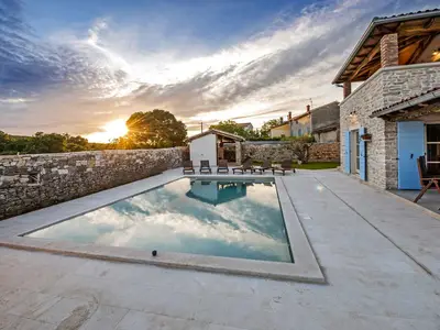 Villa für 10 Personen (320 m²) in Krmed 4/10