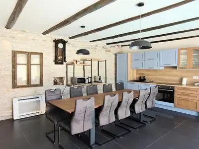 DiningRoom
