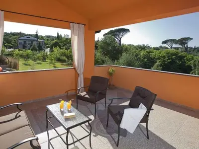 Villa für 10 Personen (450 m²) in Karojba 7/10
