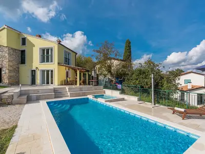 Villa für 6 Personen (105 m²) in Karojba 10/10