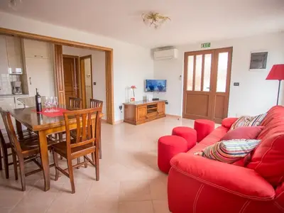 Villa für 6 Personen (91 m²) in Karojba 9/10