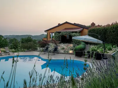 Villa für 10 Personen (450 m²) in Karojba 2/10