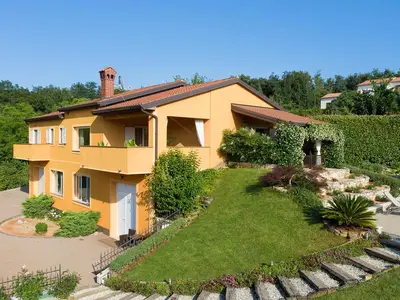 Villa für 10 Personen (450 m²) in Karojba 3/10
