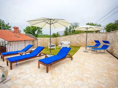 Villa für 6 Personen (90 m²) in Karojba 8/10